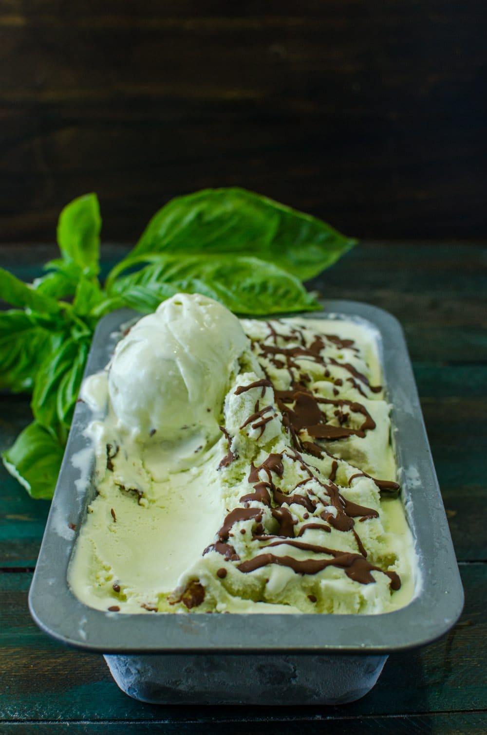 Basil Vanilla Ice Cream - The Flavor Bender