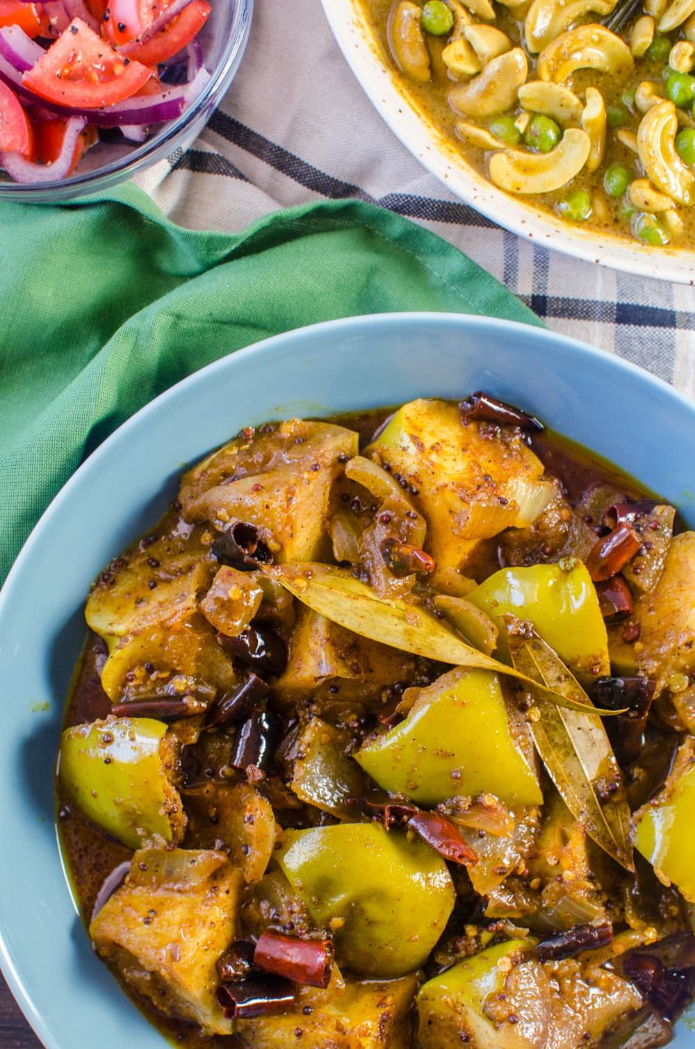 Spicy Green Apple Curry - a spicy, sweet dish that transforms the sourness of green apples with the earthy spiciness and robust flavours of Sri Lankan roasted curry powder! Vegan + Gluten free. 