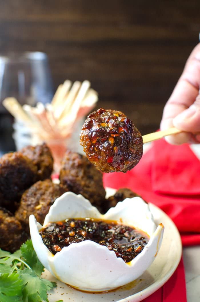 Easy Indonesian Beef Meatballs with classic sweet, spicy and umami Nasi Goreng flavors, served with a sweet and spicy dipping sauce. #TheFlavorBender