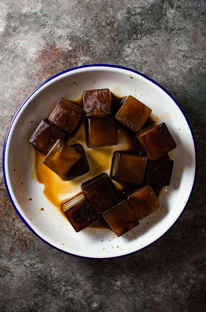 Cold Brew Coffee Ice Cubes - Always keep them handy in the fridge to make the best iced coffee / frozen coffee drinks!