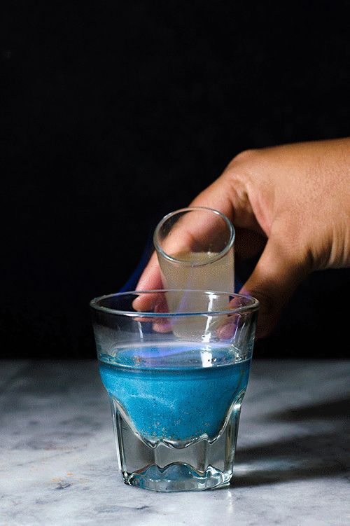 Phoenix Cocktail - An Gin and Elderflower Cocktail that is a Color Changing Shimmery Cocktail! Made with Butterfly pea Flower infused gin and a fruity, tangy, floral and sweet lemon Elderflower syrup. 