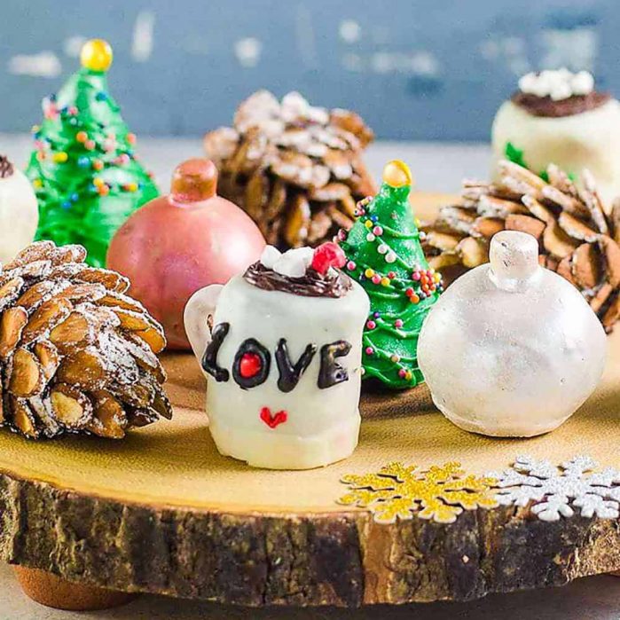 Christmas OREO balls - Fun and easy decoration ideas for these Mint Oreo Truffles! Christmas baubles truffles, Hot cocoa truffles, pine cone truffles, and Christmas tree truffles. Perfect for gifting for the holiday season!