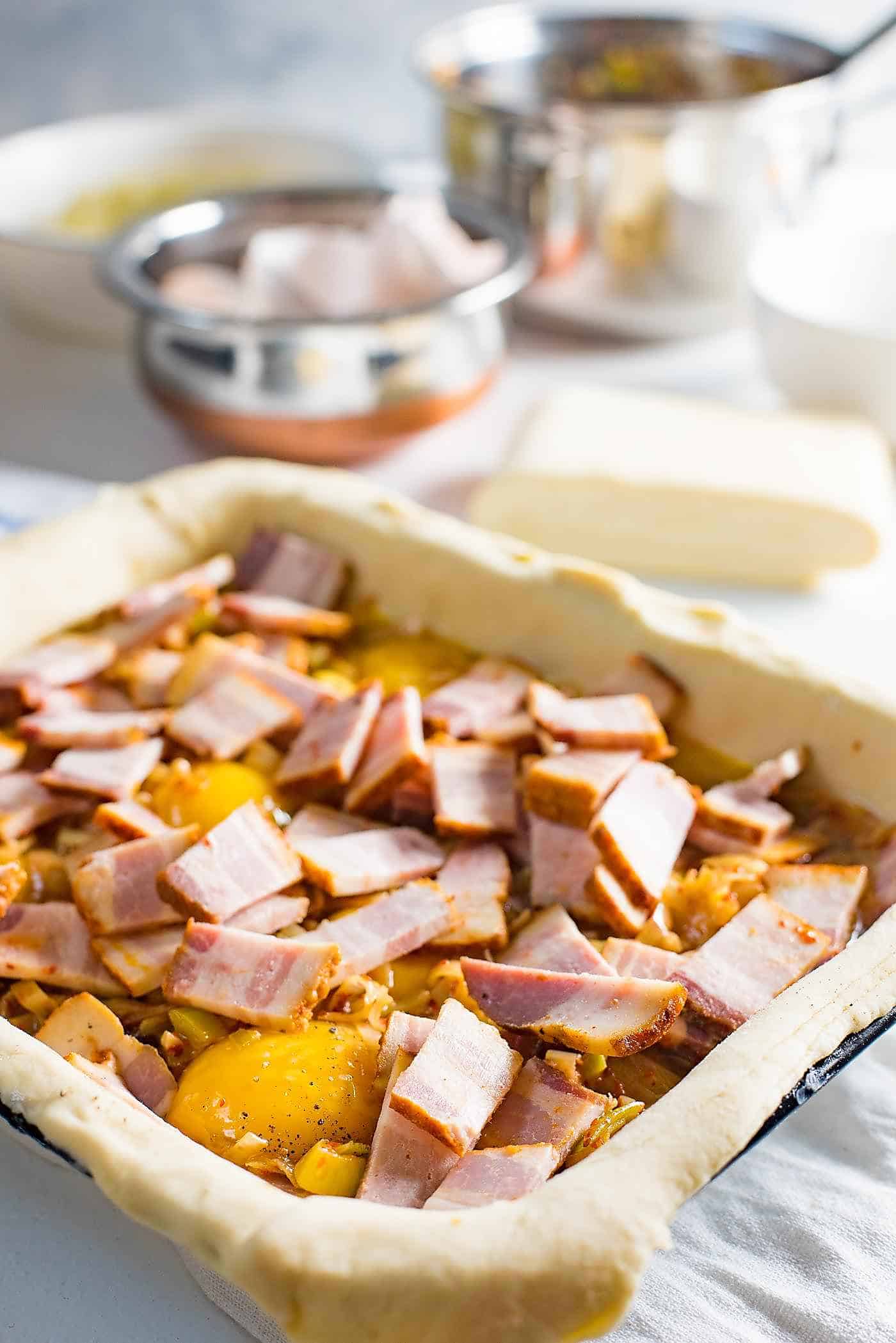 Make sure you have nice, thick cut bacon to add to the pie. Chunks of Bacon in every bite makes this bacon and egg pie more satisfying. 
