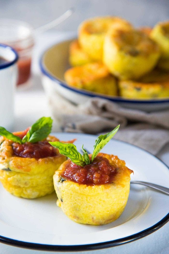 Pizza Egg Muffins - These make ahead breakfast egg muffins are packed with flavor, and perfect for breakfast. Freezer friendly too. 