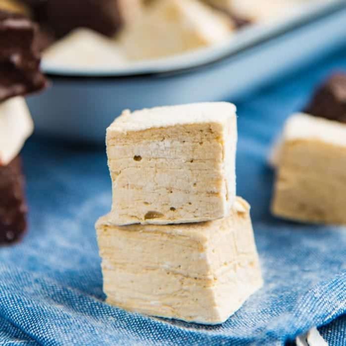 Butterscotch marshmallows (or buttered rum marshmallows) - soft, buttery and fluffy marshmallows that are easy to make, delicious to eat and perfect for gift giving too! 