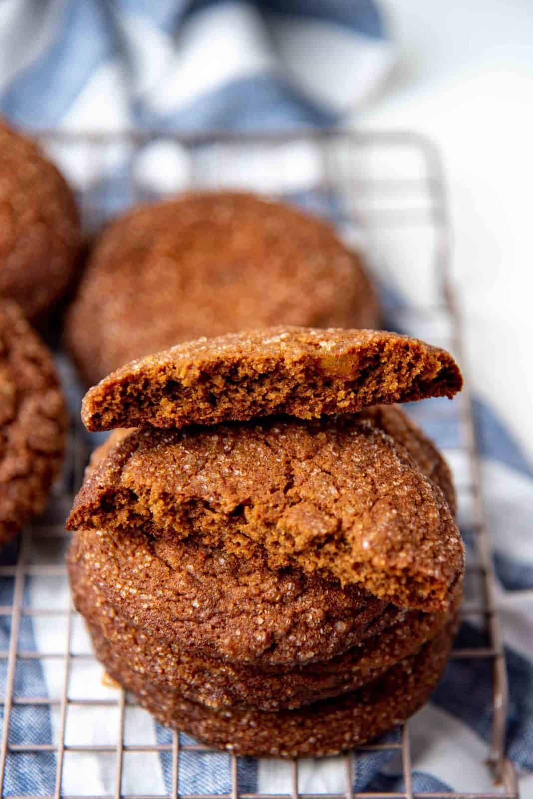 Twi halves of a soft ginger cookie