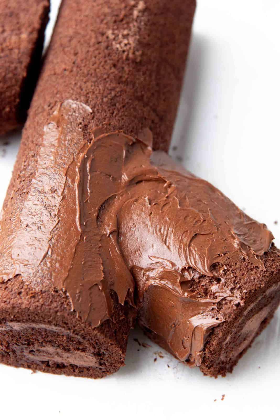 B che de No l  Yule Log Cake  - 95