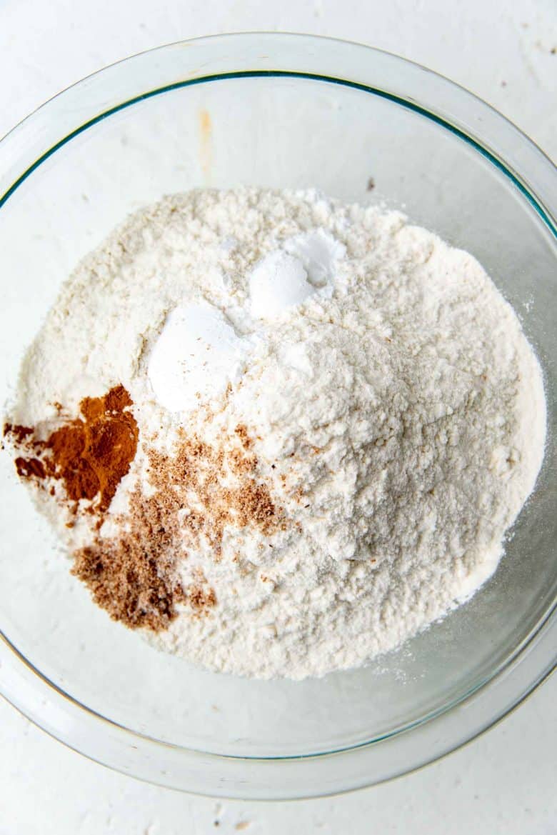 Flour, baking soda and spices in a bowl