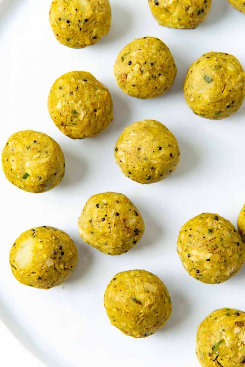Jackfruit croquettes rolled into balls