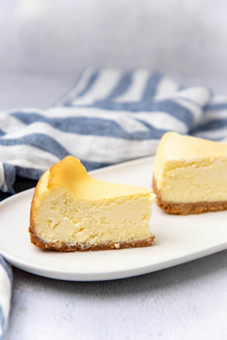 Cheesecake slice baked without a waterbath
